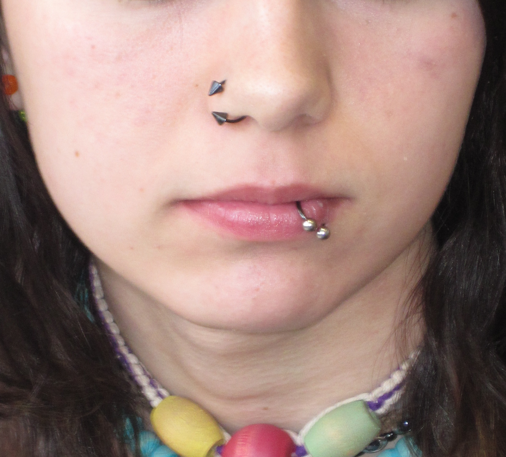 Lip piercing gauge outlet