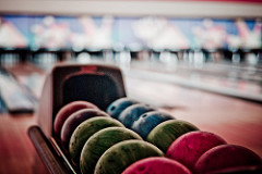 Bowling is fun to do on a cold day with a group of friends. photo credit: aguscr descansan las bolas via photopin (license)